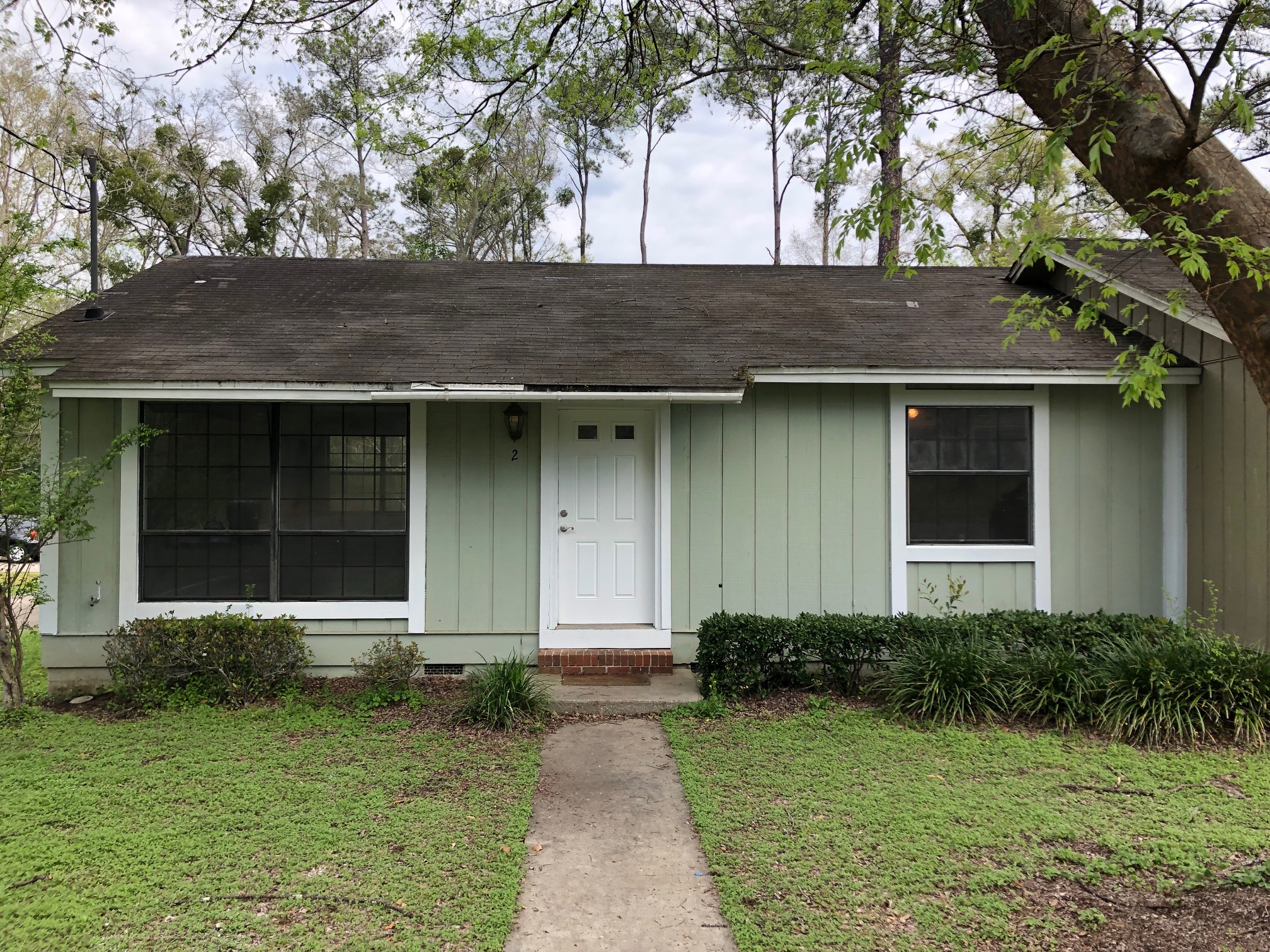 1599 Coombs Dr - 2